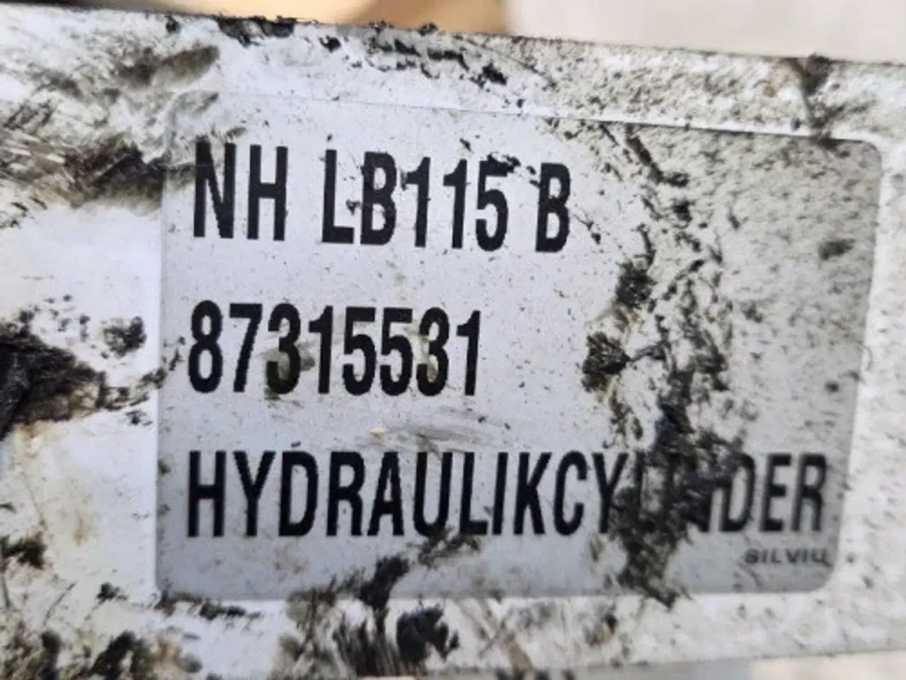 Billede 10 - New Holland LB115B Cylinder 87315531