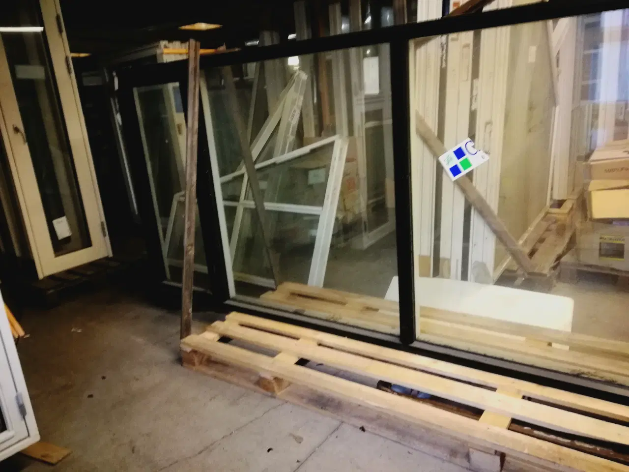 Billede 3 - NYT SORT VINDUESPARTI 349x135 KR 4000