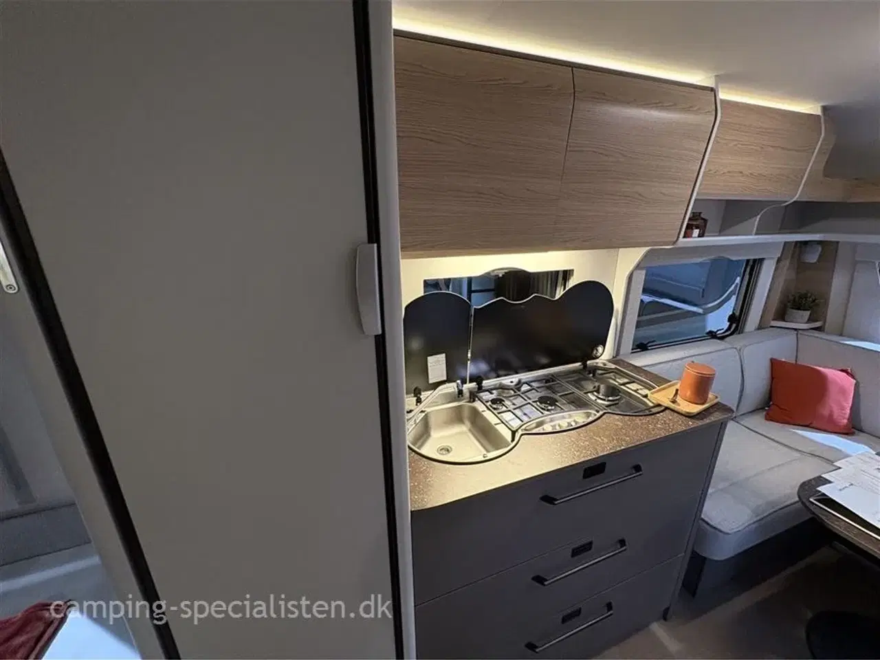 Billede 4 - 2026 - Bürstner   NYHED 2026! Bürstner B66 465 TS 2026 - Kommer senere hos Camping-Specialisten.dk