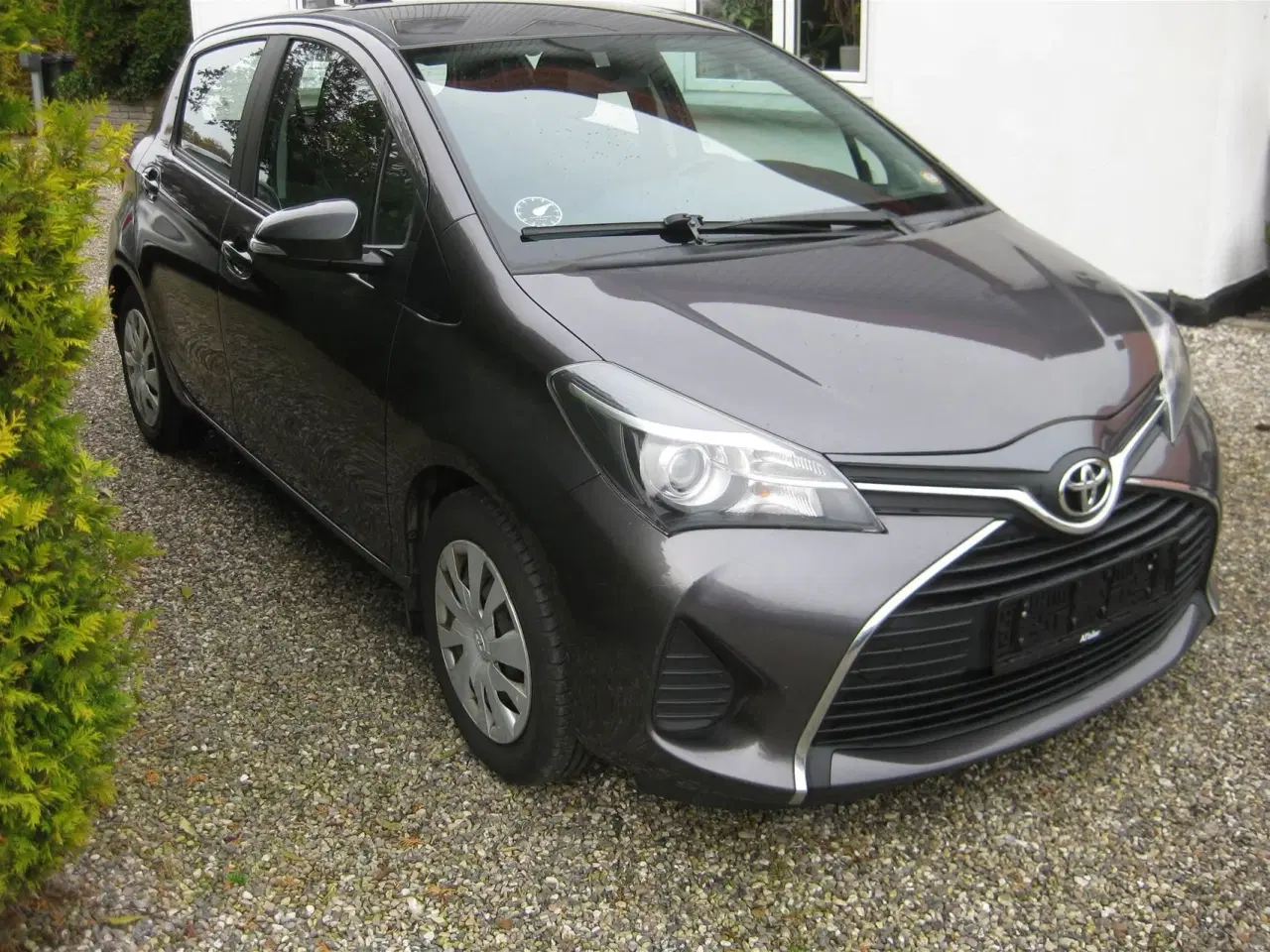 Billede 2 - Toyota Yaris 1,0 VVT-I T2 69HK 5d