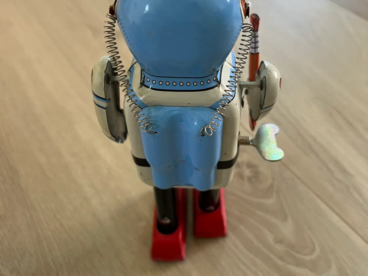 Billede 4 - Tin robot med optræk