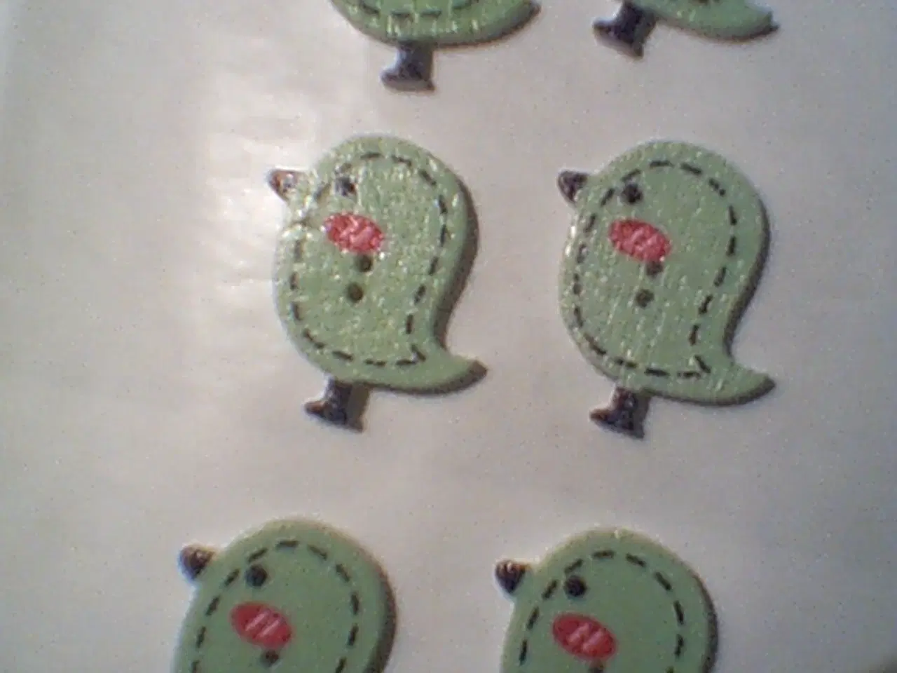 Billede 5 -  knapper til børnetøj