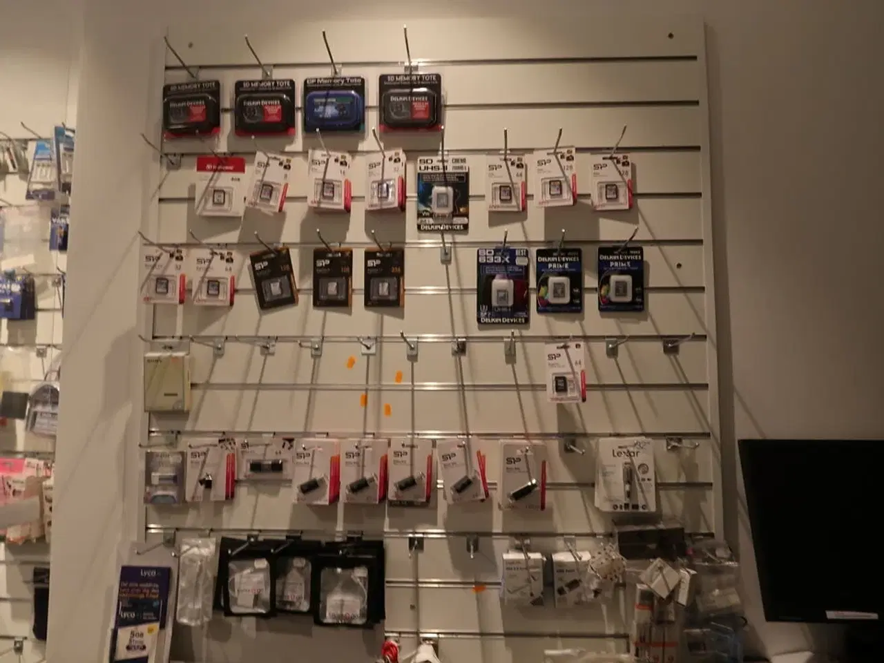 Billede 1 - Div. SD-kort og USB disk SP