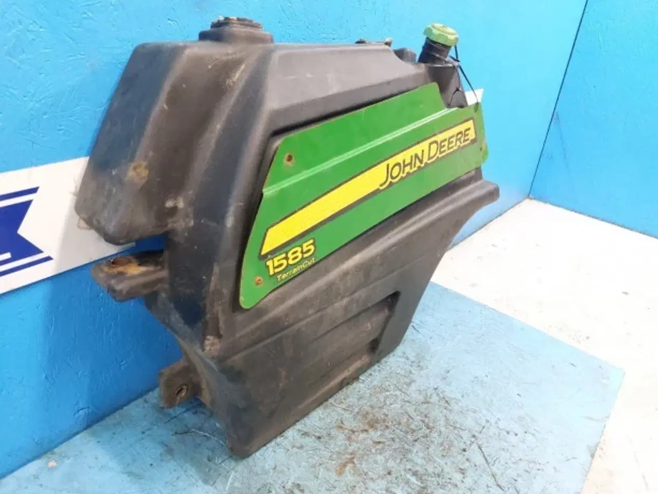 Billede 14 - John Deere 1585 TerrainCut Dieseltank TCA25430