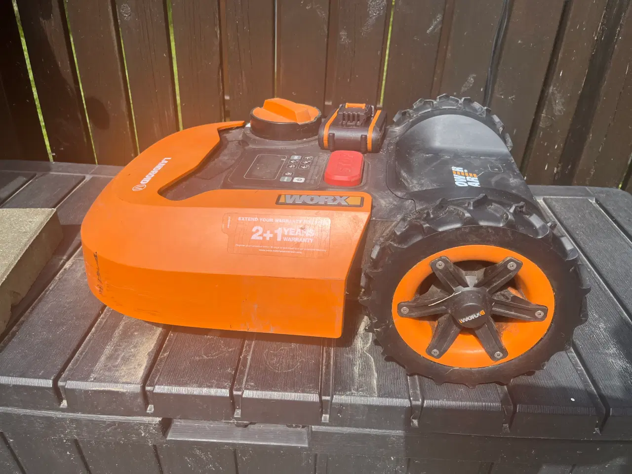 Billede 1 - Robotplæneklipper 1000m2
