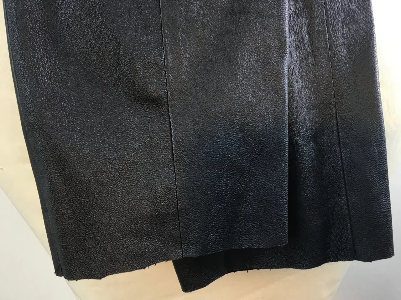 Billede 5 - Heartmade / Julie Fagerholt, skindbukser, str 38