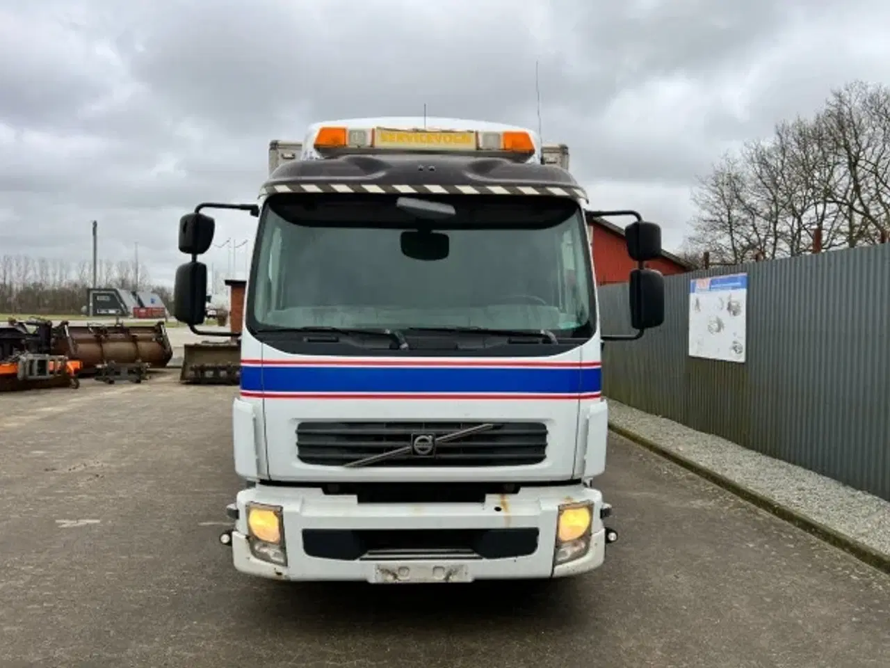 Billede 4 - Volvo FL 240 4X2 - 2008 - servicebil med kran / Tooltruck