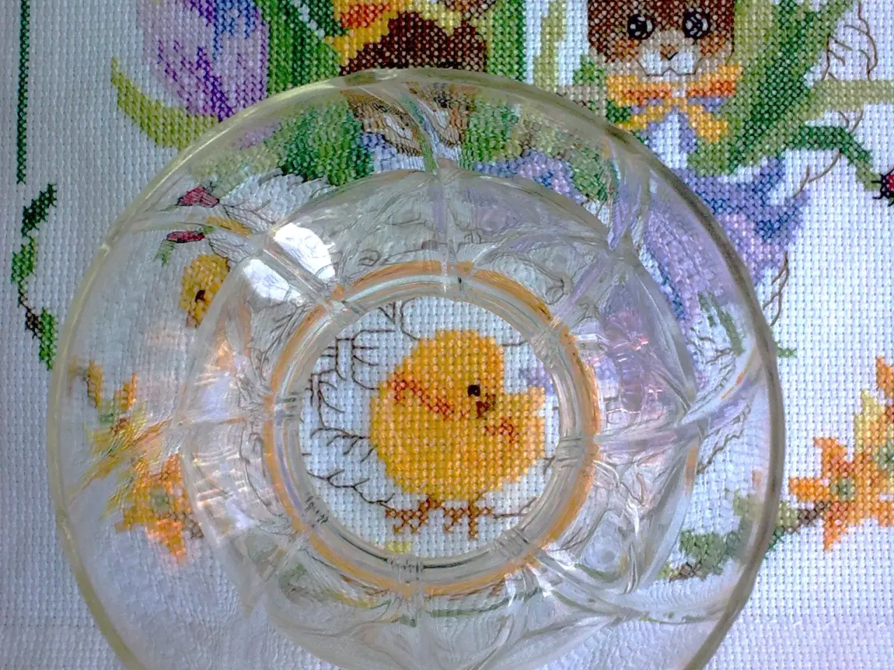 Billede 2 - Påske broderi bordløber tyvstart & hyacint glas