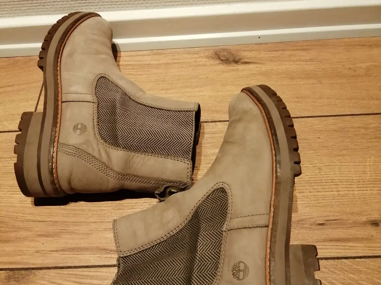 Billede 4 - TIMBERLAND, str. 40.