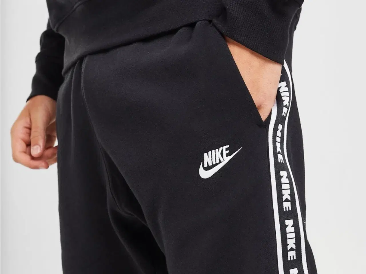 Billede 1 - Nike aries joggers