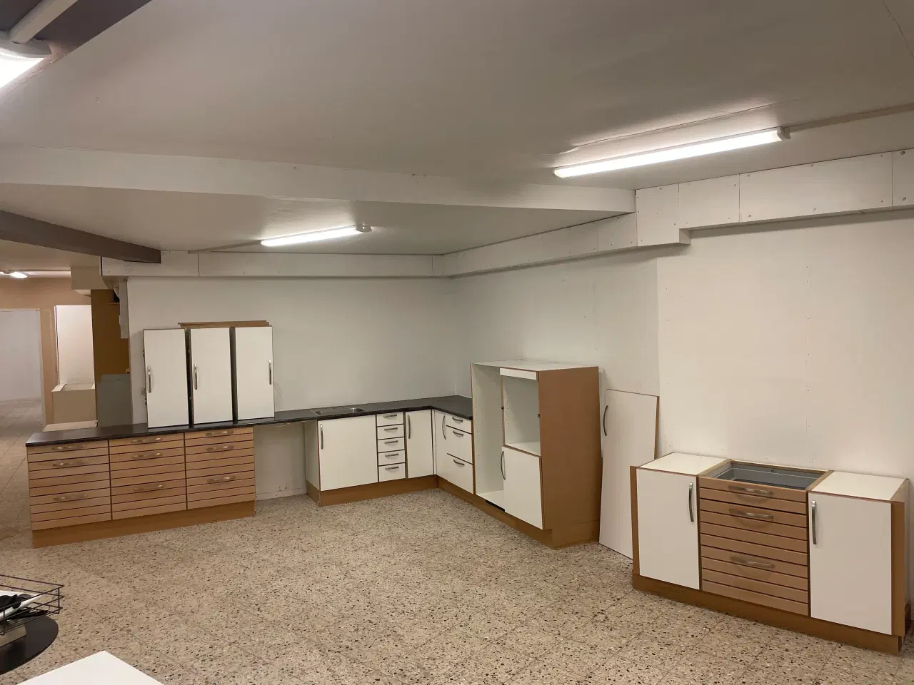 Billede 1 - INVITA køkken fra 2008