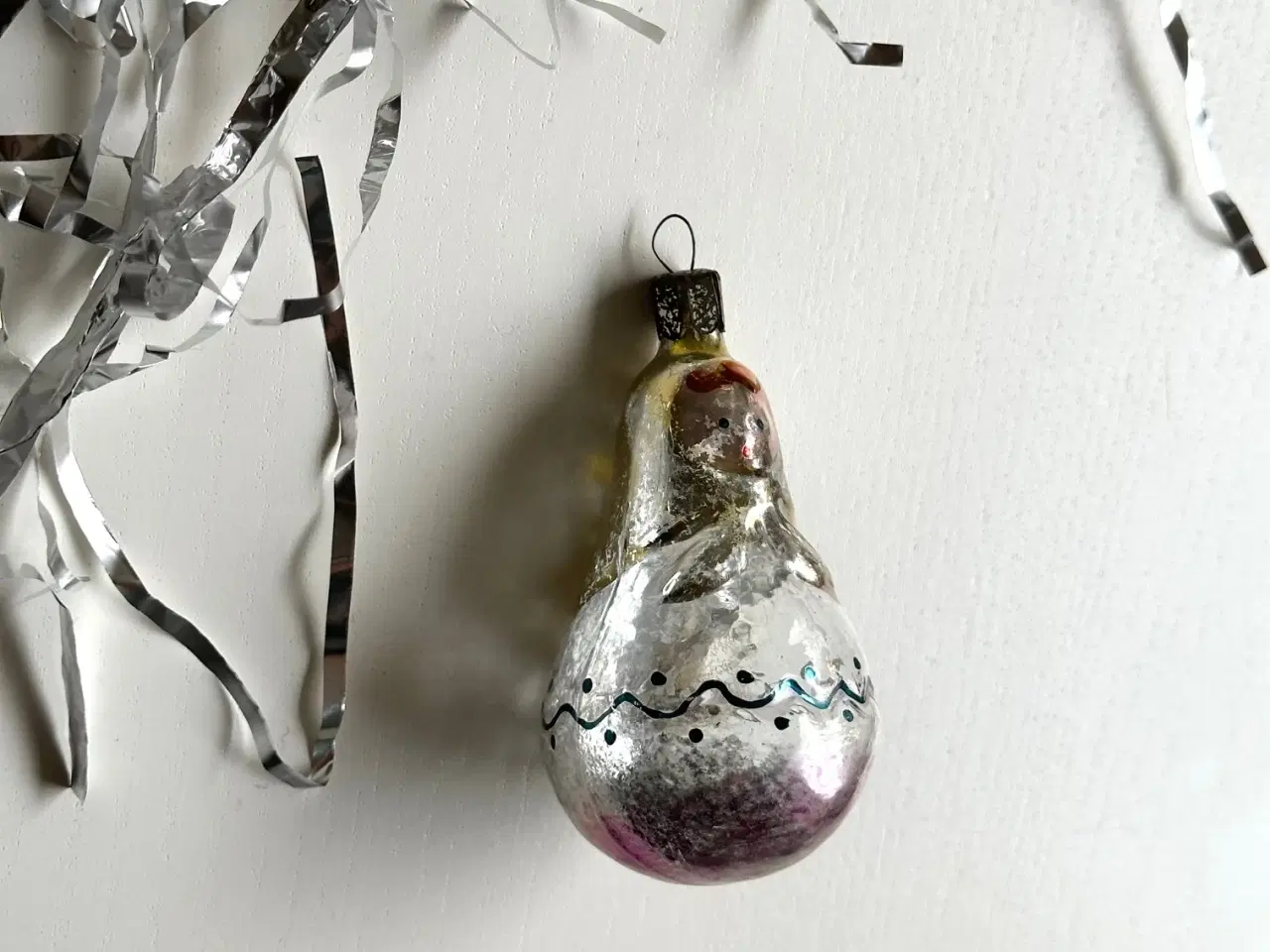 Billede 2 - Vintage julekugle, gul/lilla babushka