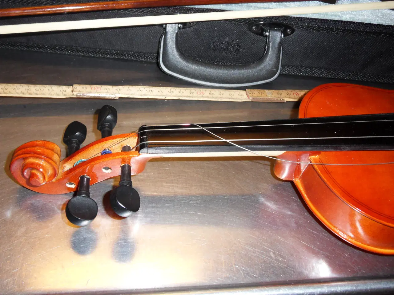 Billede 3 - Violin i violinkasse,  Pæn og ikke slidt tilstand.