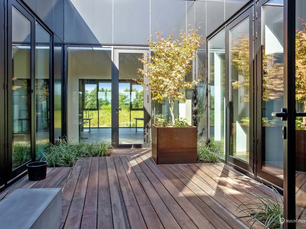 Billede 12 - Sjældent udbudt kontor med bedste beliggenhed og direkte udsyn til grønne omgivelser - GRATIS PARKERING