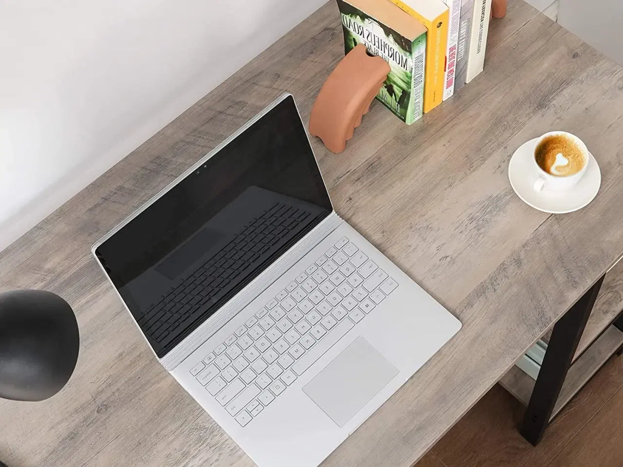 Billede 5 - Skrivebord i L‑form hjørneskrivebord med hylder, industrielt, greige/sort