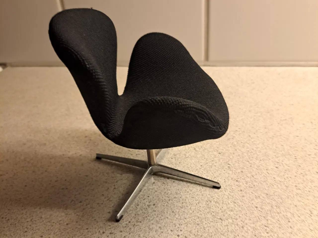 Billede 2 - Miniaturestol 