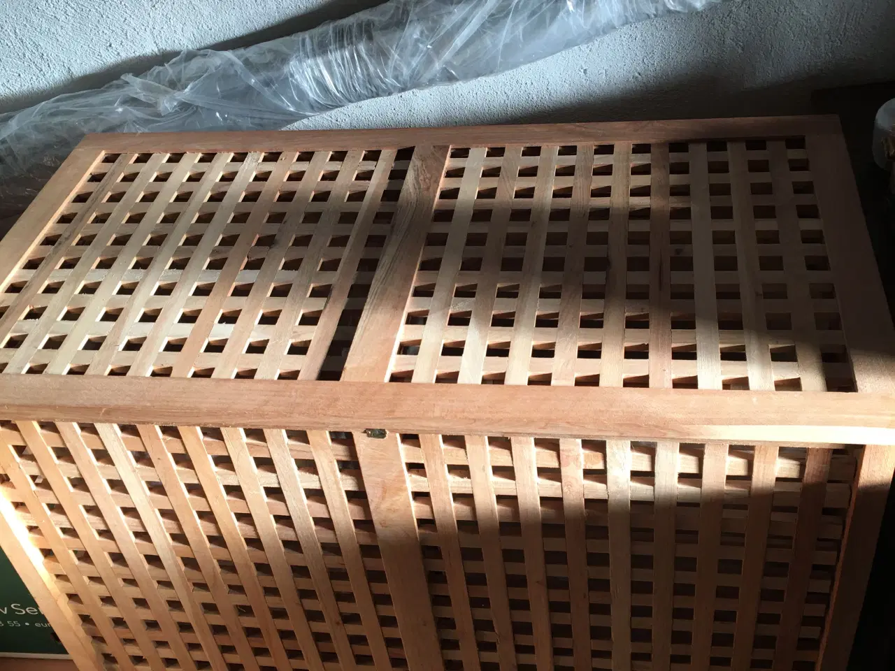 Billede 2 - Vasketøjskurven i lyst træ