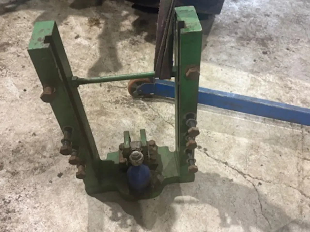 Billede 2 - John Deere Kugletræk 80mm PASSER TIL DE FLESTE 10-20-30 SERIE