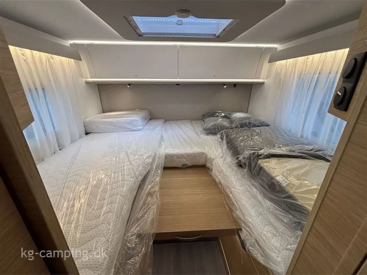 Billede 10 - 2024 - Adria Sonic Plus 700 DL   Adria Sonic 700 DL – Bestilt hjem med topudstyr!