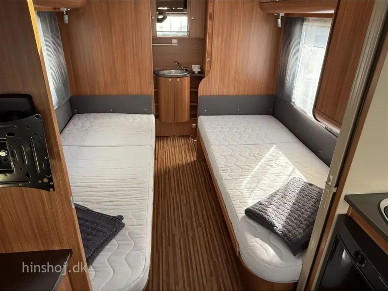 Billede 2 - 2013 - Adria Adora 542 UT   Adria Adora 542 UT 2013 se den hos Hinshøj Caravan