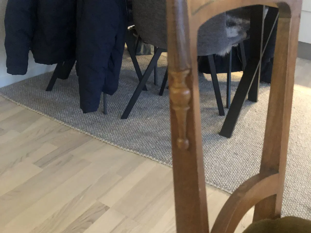 Billede 4 - Fine antikke stole 🪑 prisen er for alle fire