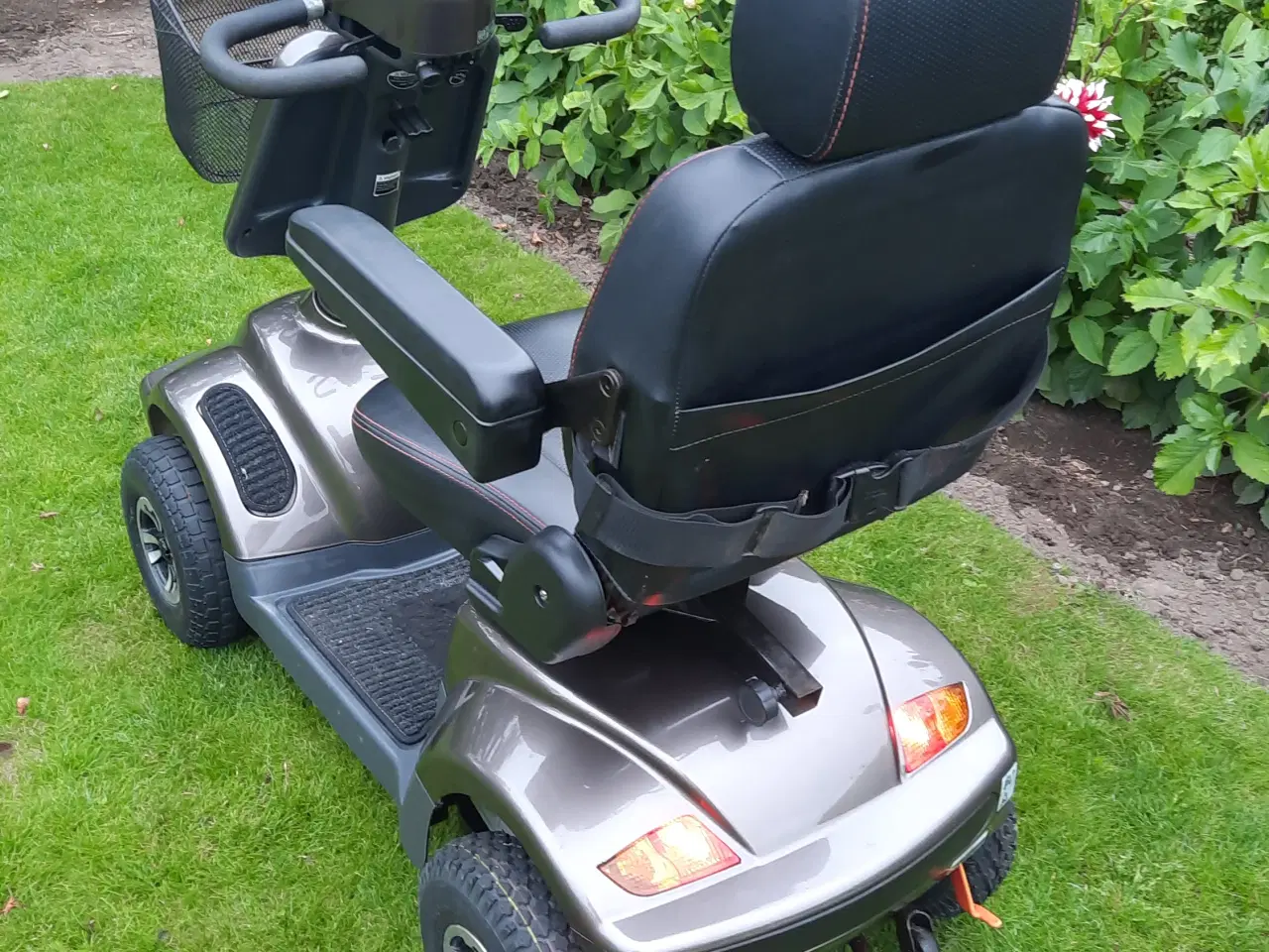 Billede 2 - Elscooter fin og velkørende 