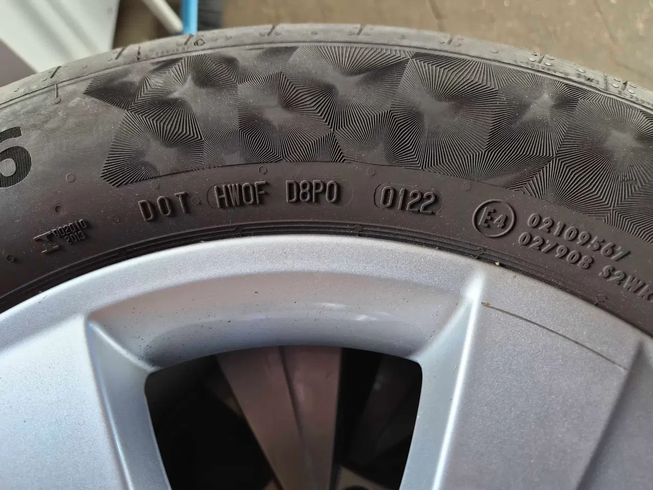 Billede 6 - 4 Alu-fælge med sommerdæk.