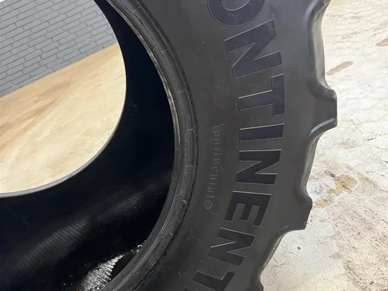Billede 4 - Continental 750/55R30