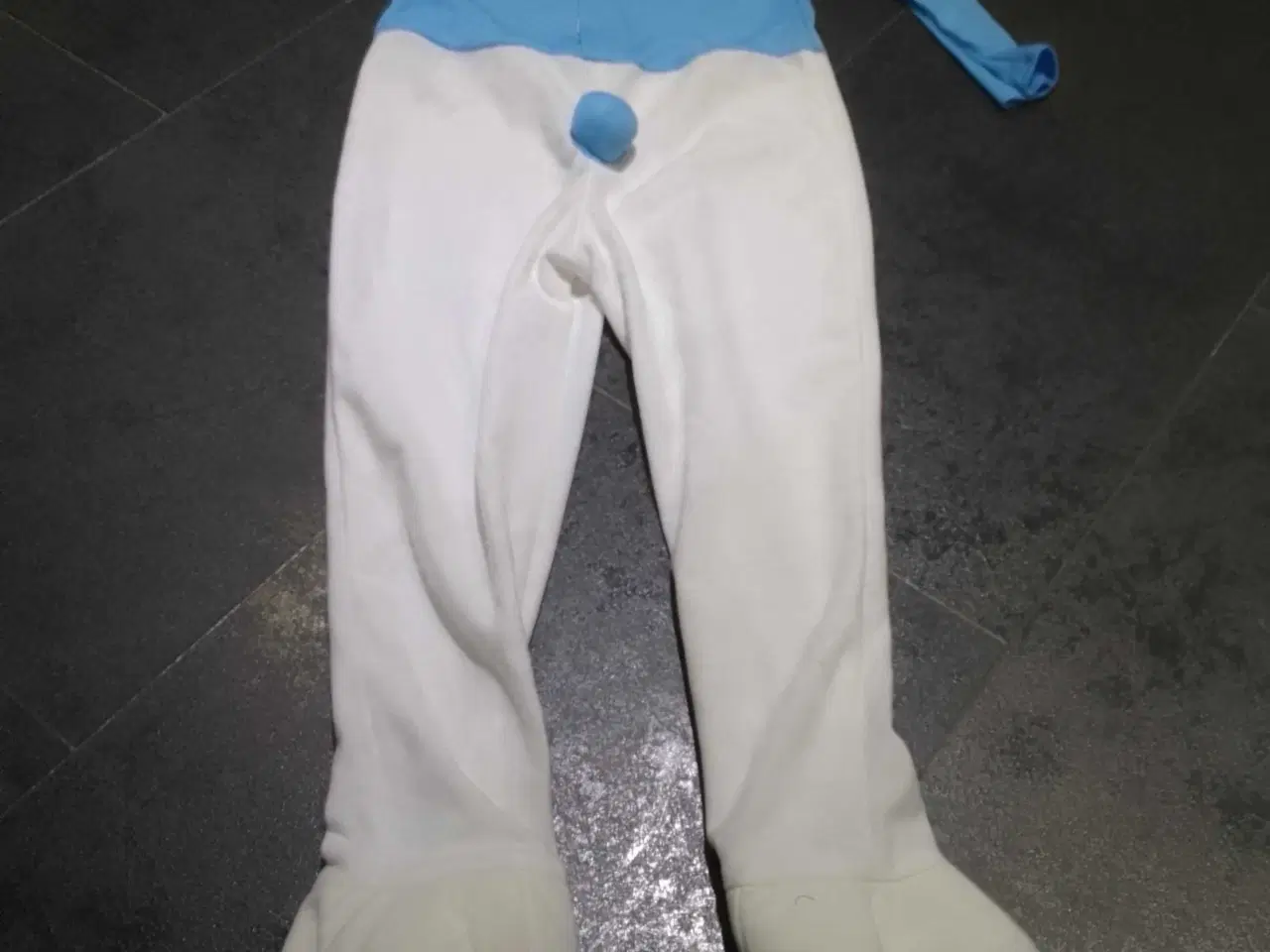 Billede 2 - Smølfe kostume str 104