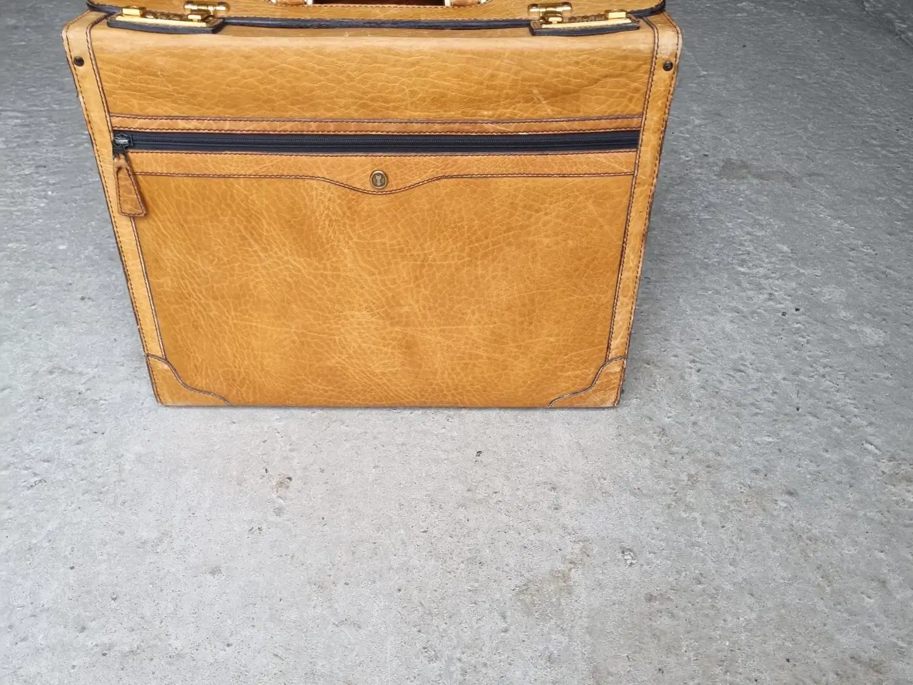 Billede 1 - Dokumentmappe sælges