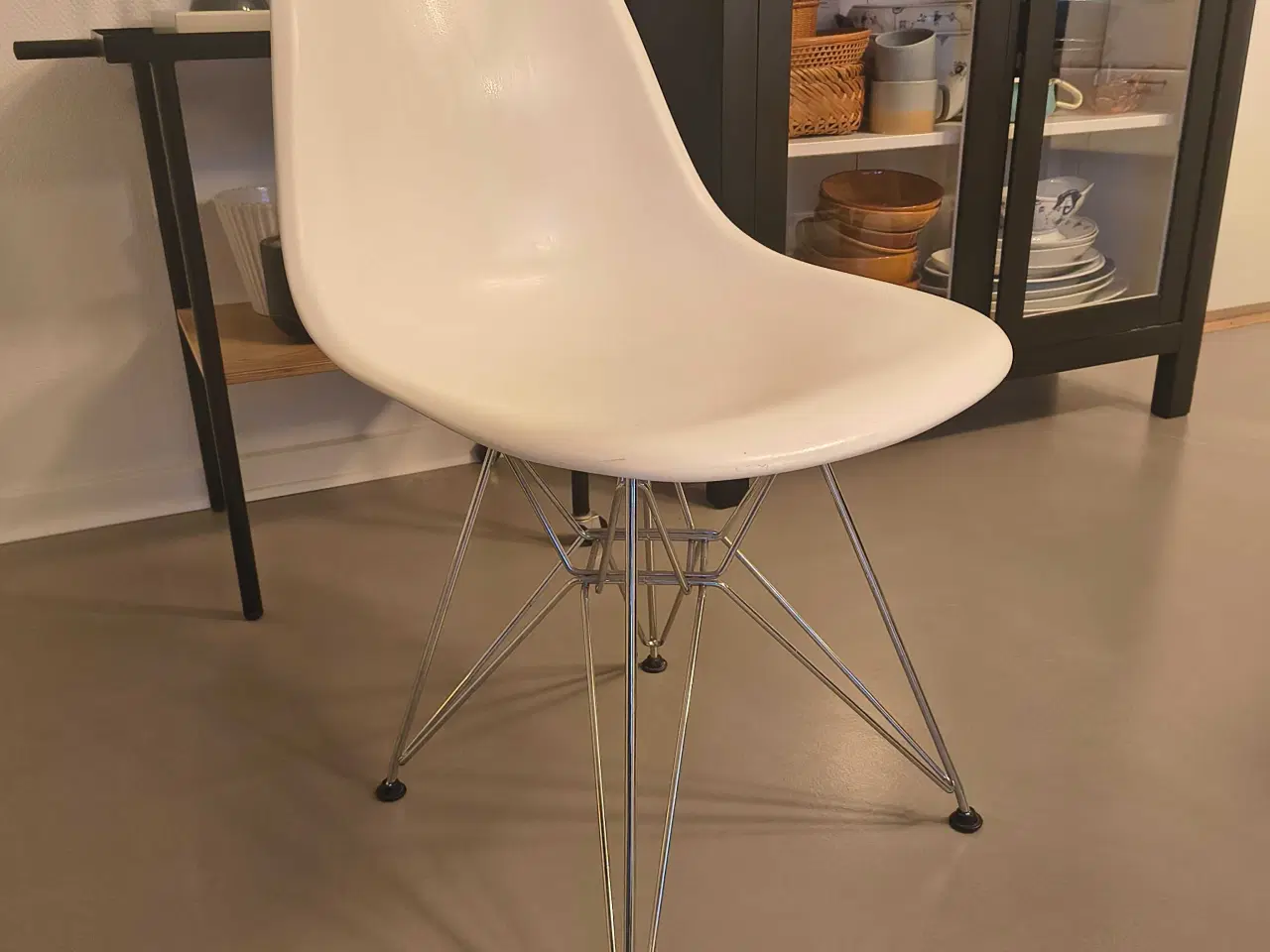 Billede 1 - Eames stol