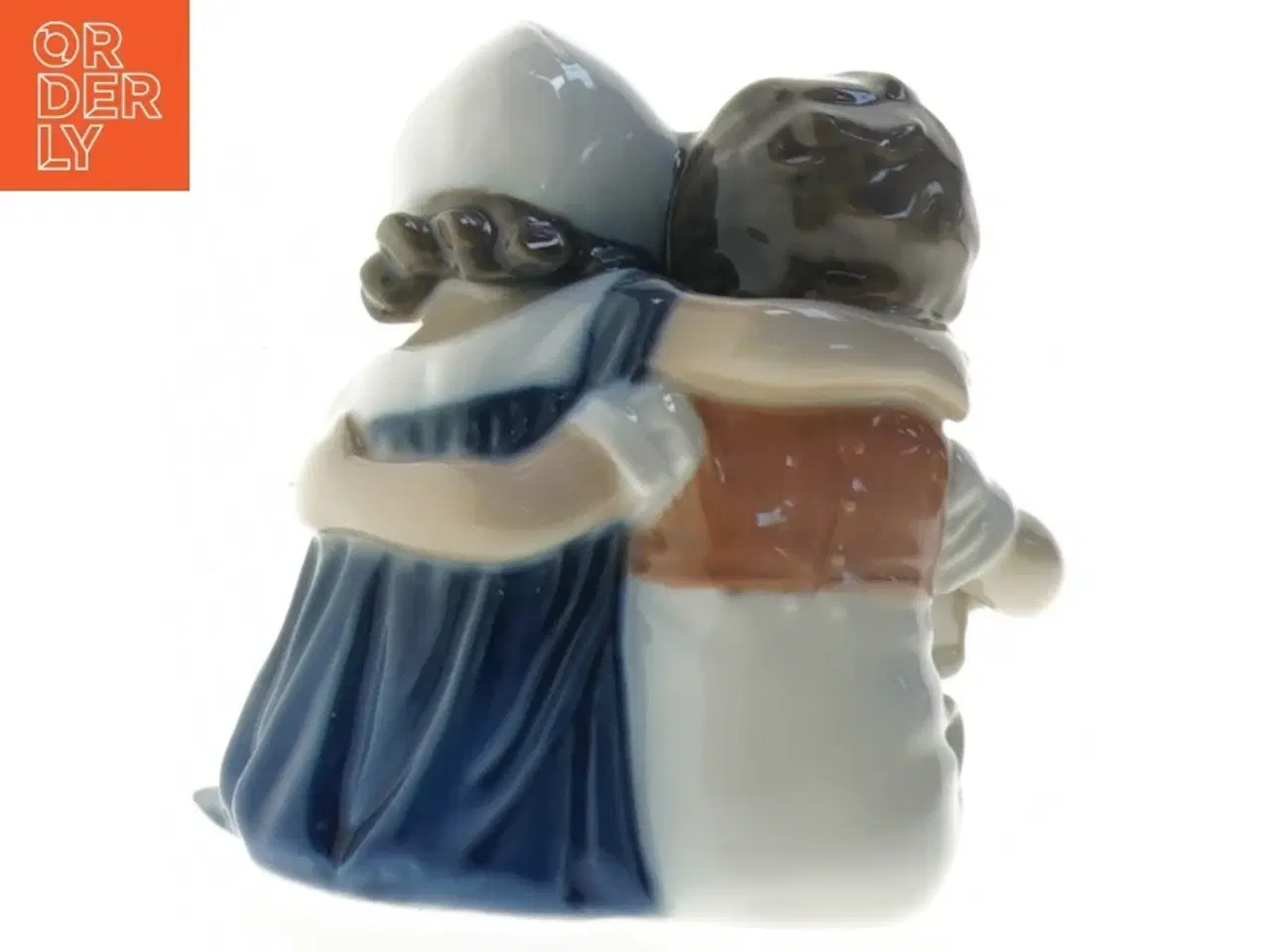 Billede 3 - Porcelænsfigur med bøgende børn fra Royal Copenhagen (str. 10,5 cm)