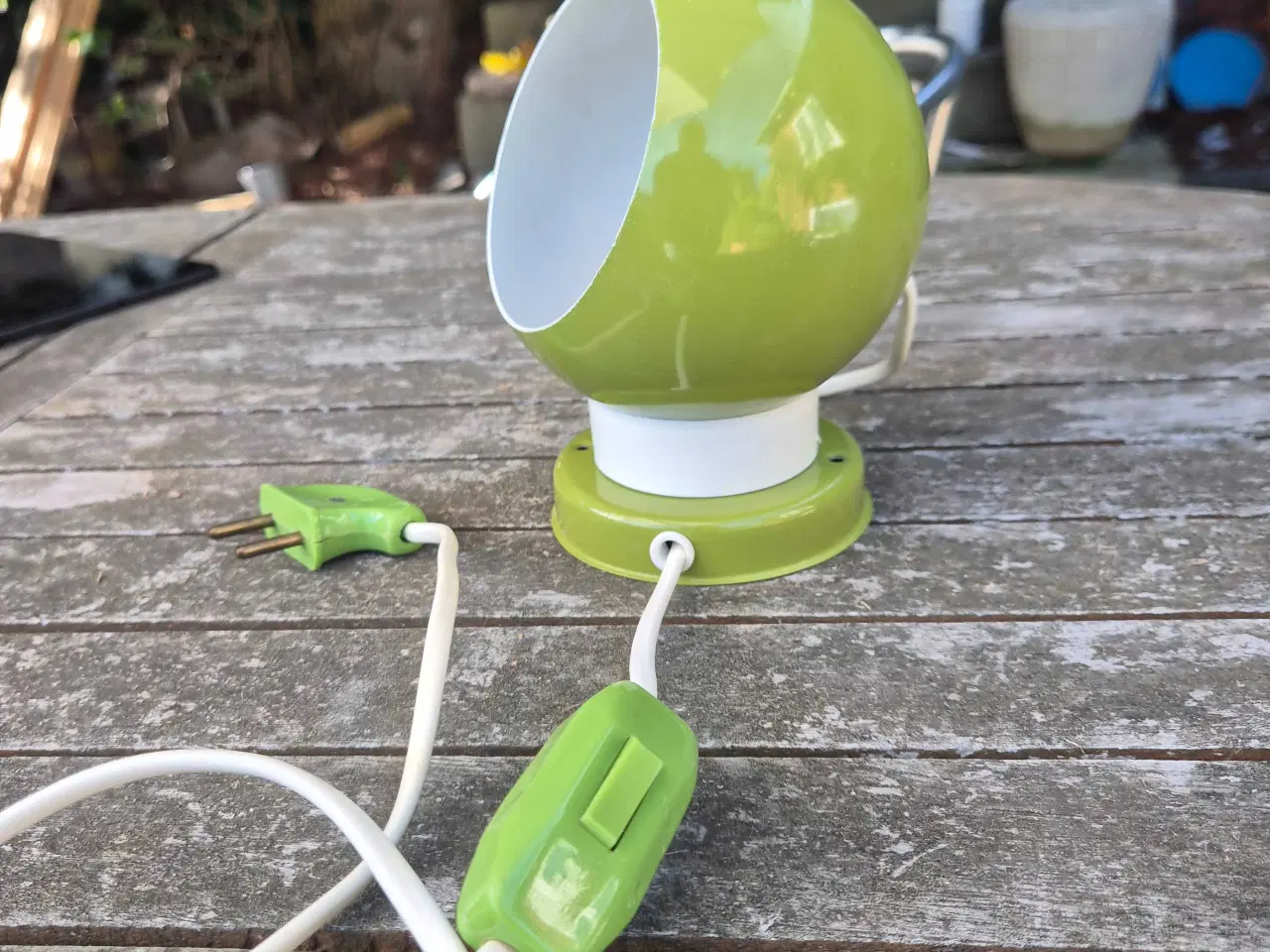 Billede 1 - Smuk lysegrøn magnetlampe 