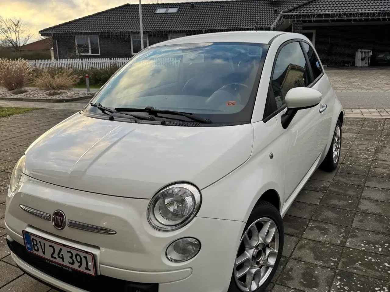 Billede 1 - Nysynet Fiat 500 1,2 Sport - kørt kun 124.000 km