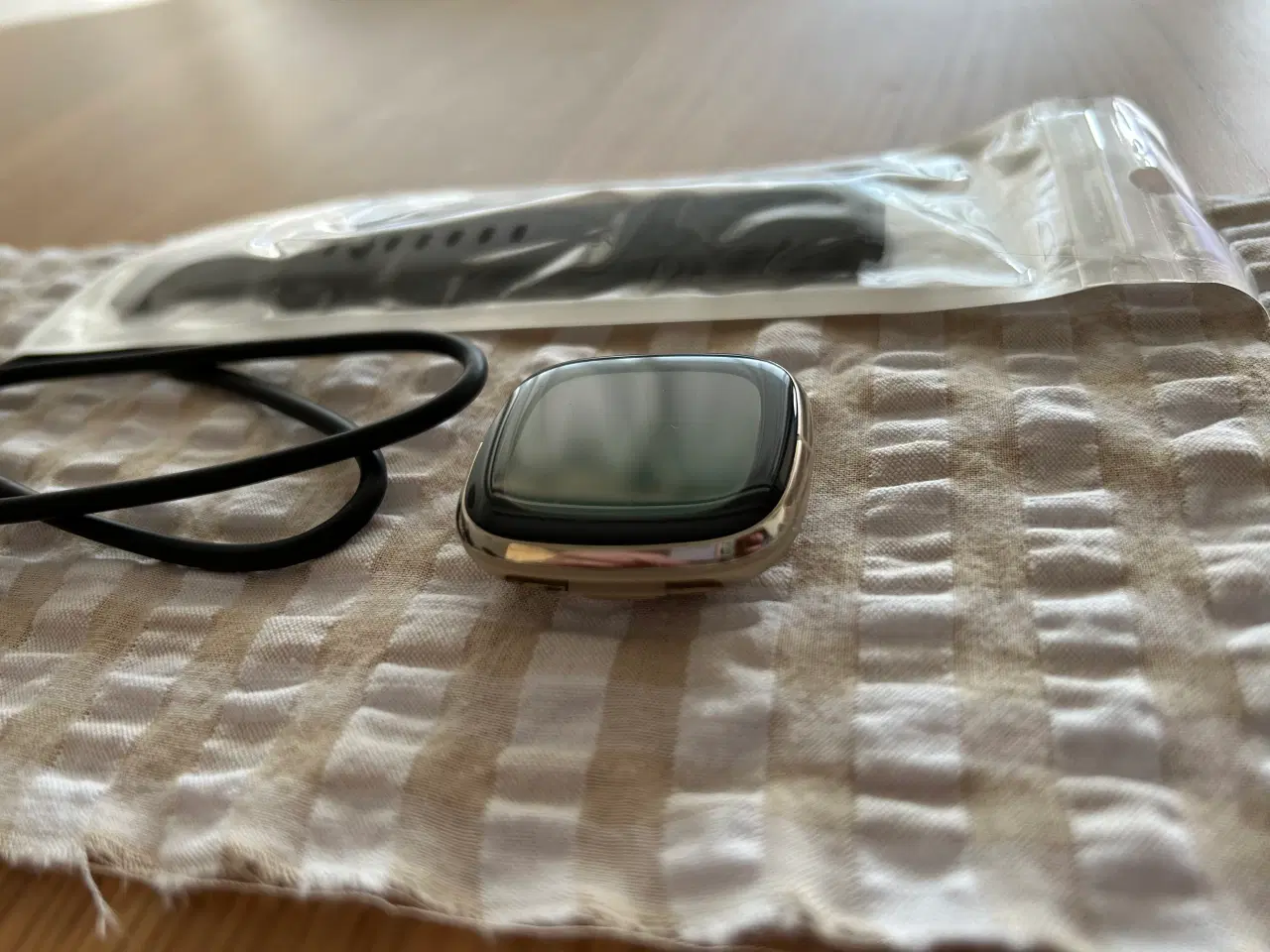 Billede 1 - Fitbit Sense