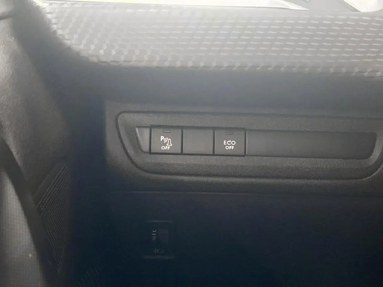 Billede 18 - Peugeot 2008 1,2 e-THP 110 Allure Sky