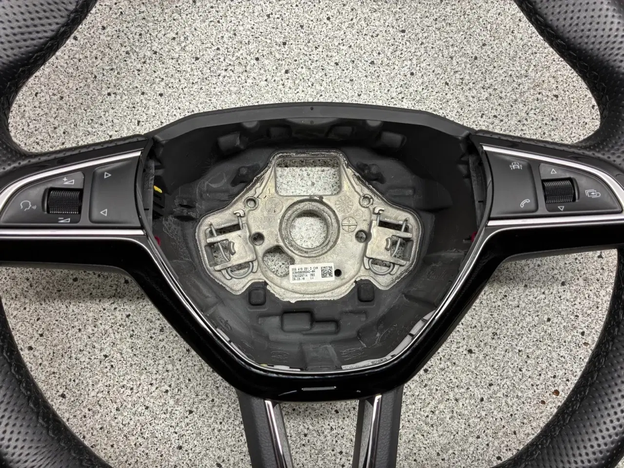 Billede 2 - Skoda Octavia Fladbundet Multifunktionsrat