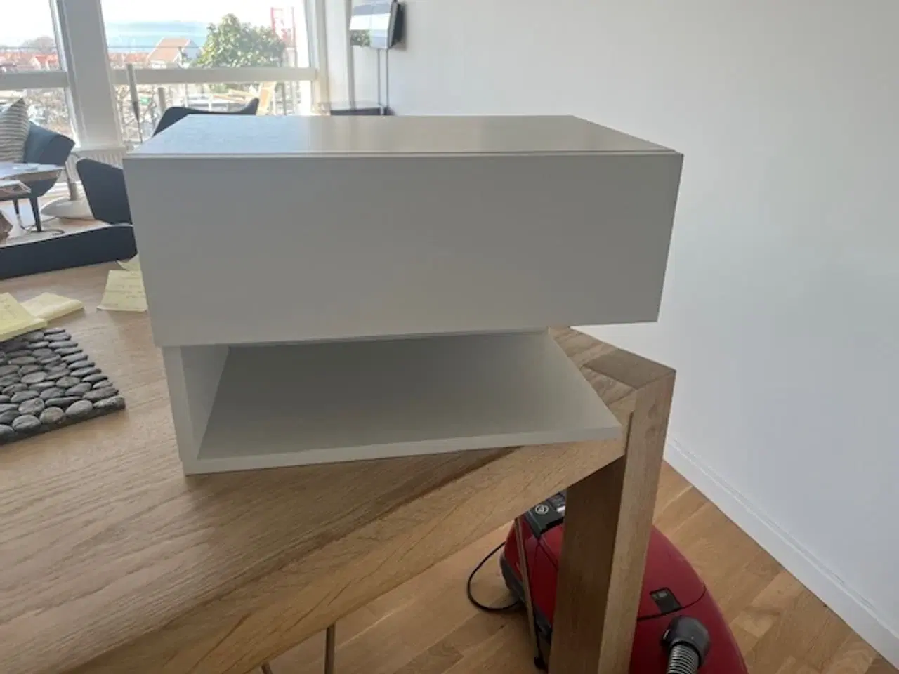 Billede 1 - Hylde m/skuf til senge