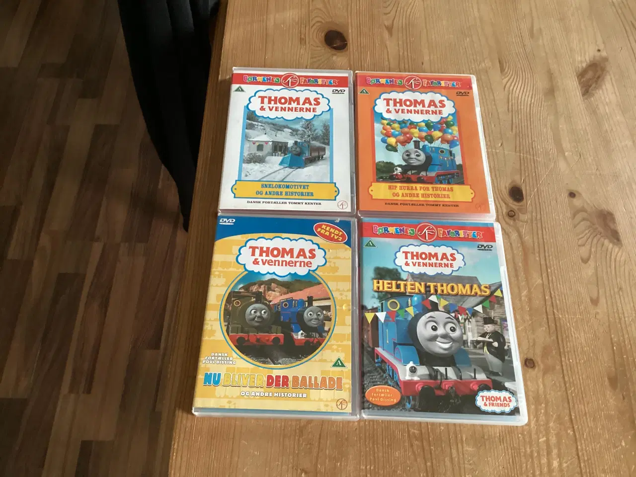 Billede 1 - Thomas Tog Bøger og DVD