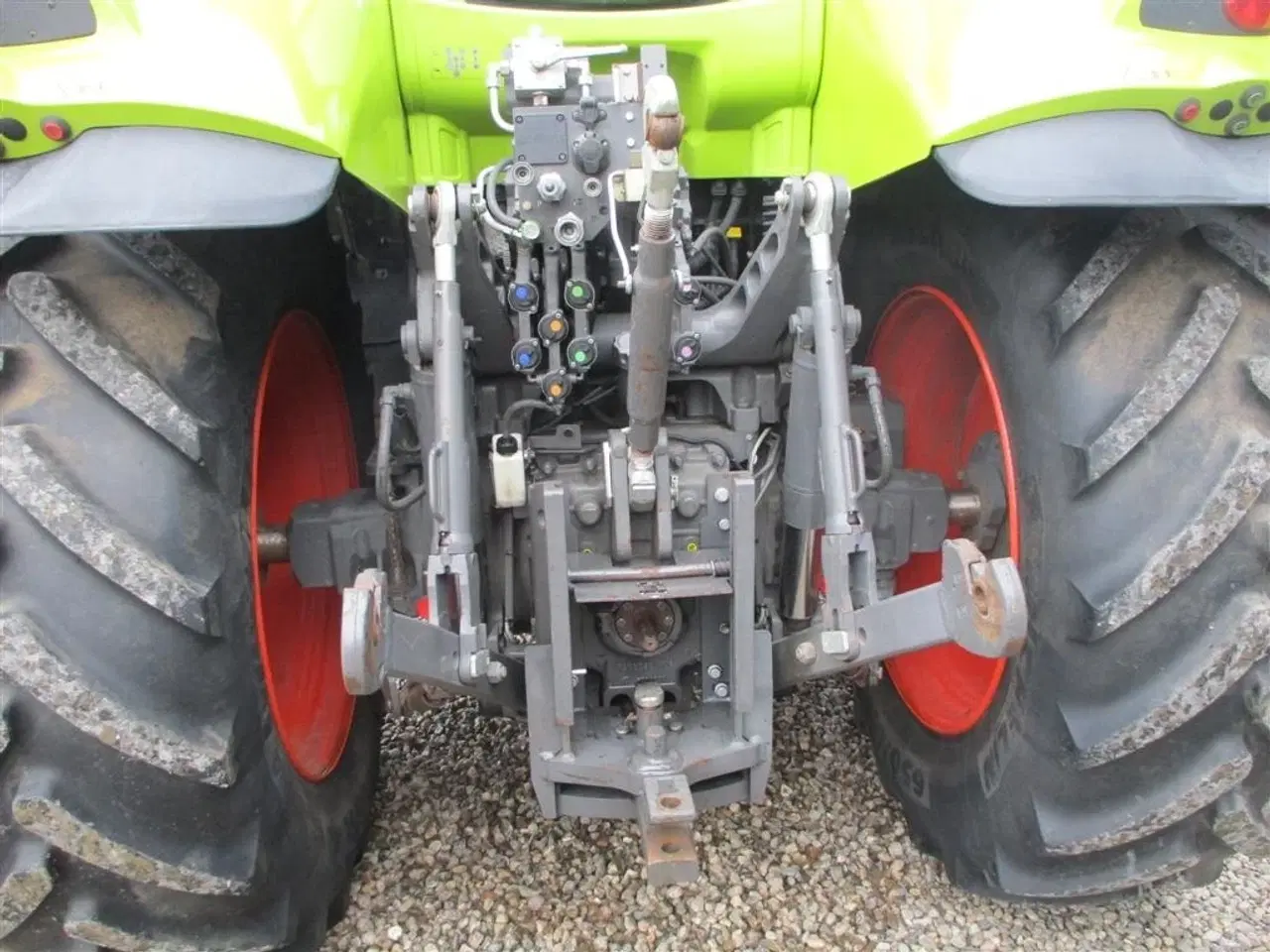 Billede 9 - CLAAS Axion 830 Med frontlift og frontPTO