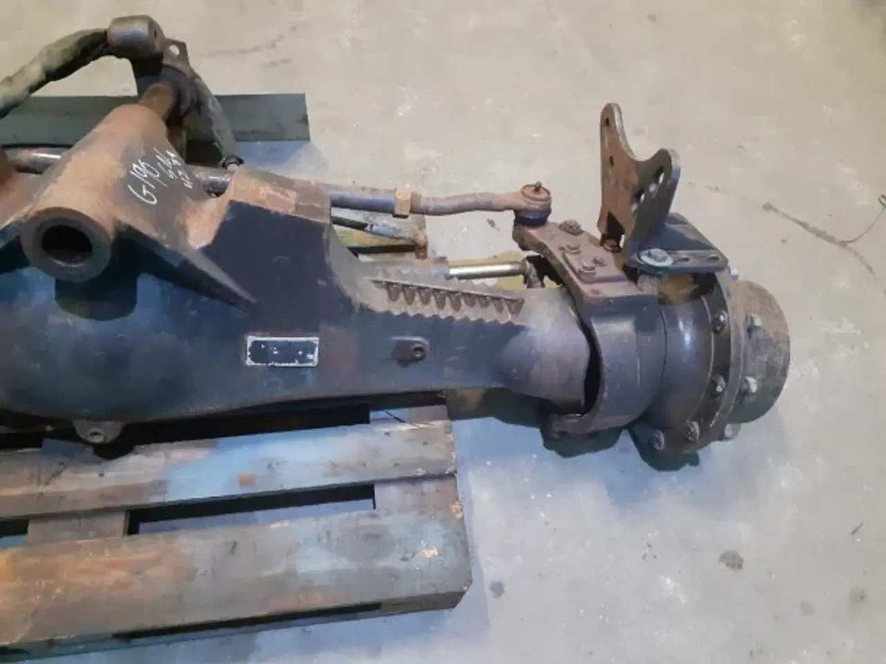 Billede 11 - New Holland G190 Foraksel