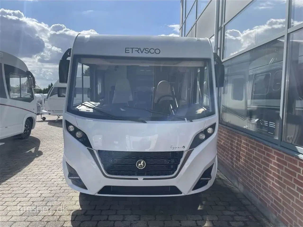 Billede 22 - 2024 - Etrusco I 7400 SBC Aut.   Lækker integreret autocamper med automatgear fra Hinshøj Caravan