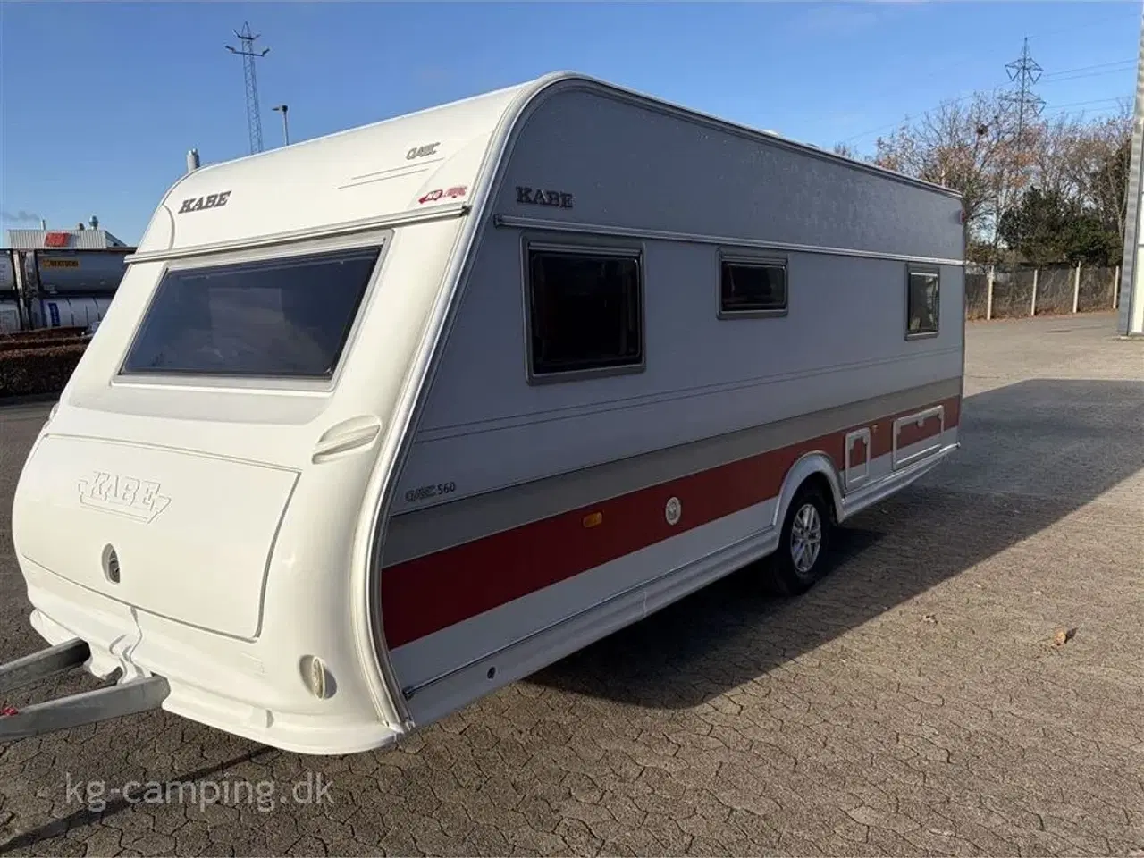 Billede 2 - 2016 - Kabe Classic 560 GLE KS Vintervogn med køjer og stor siddegruppe i front.