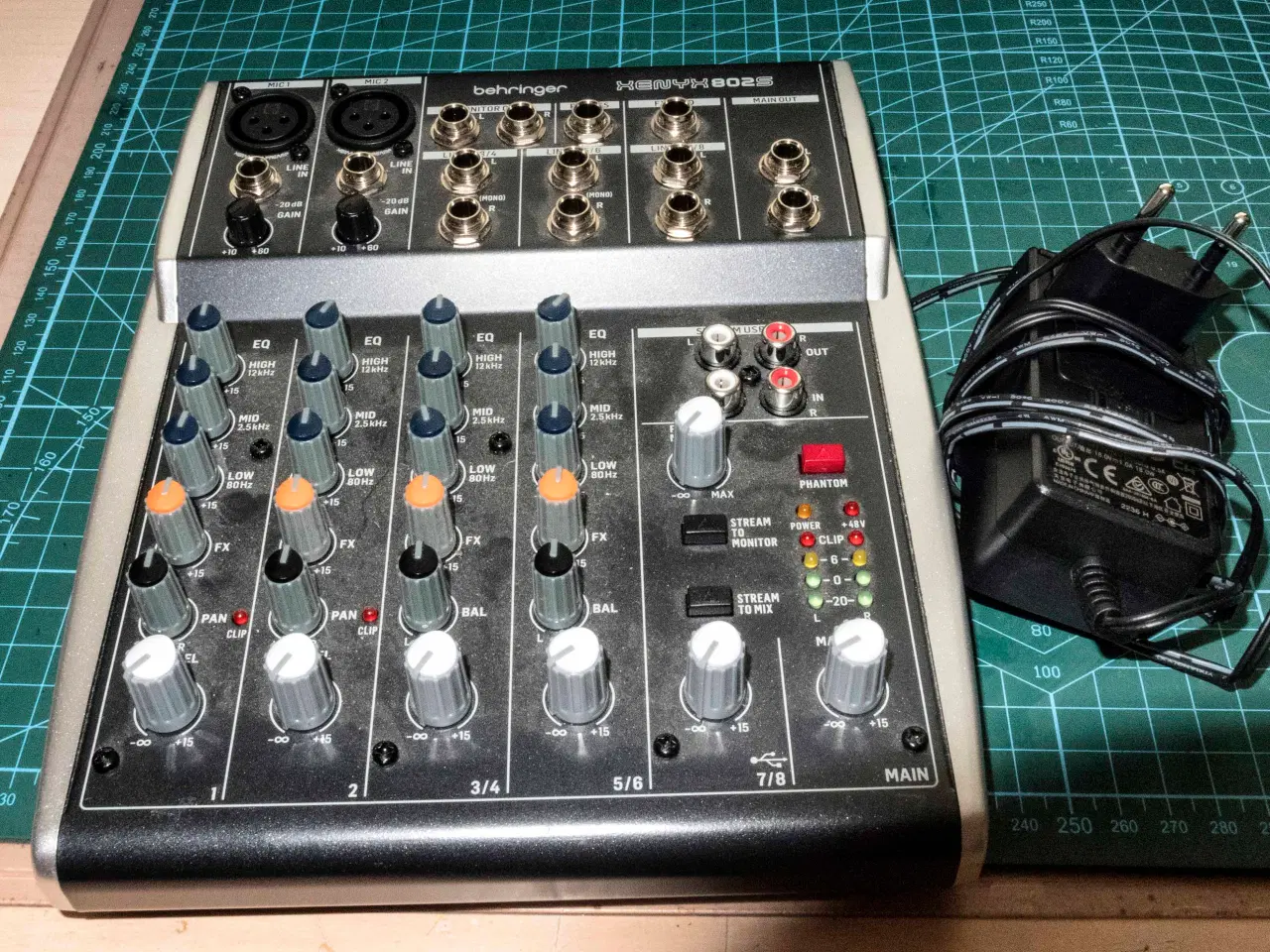 Billede 1 - Mixer - Behringer XENUX802S. Med strømadaptor.