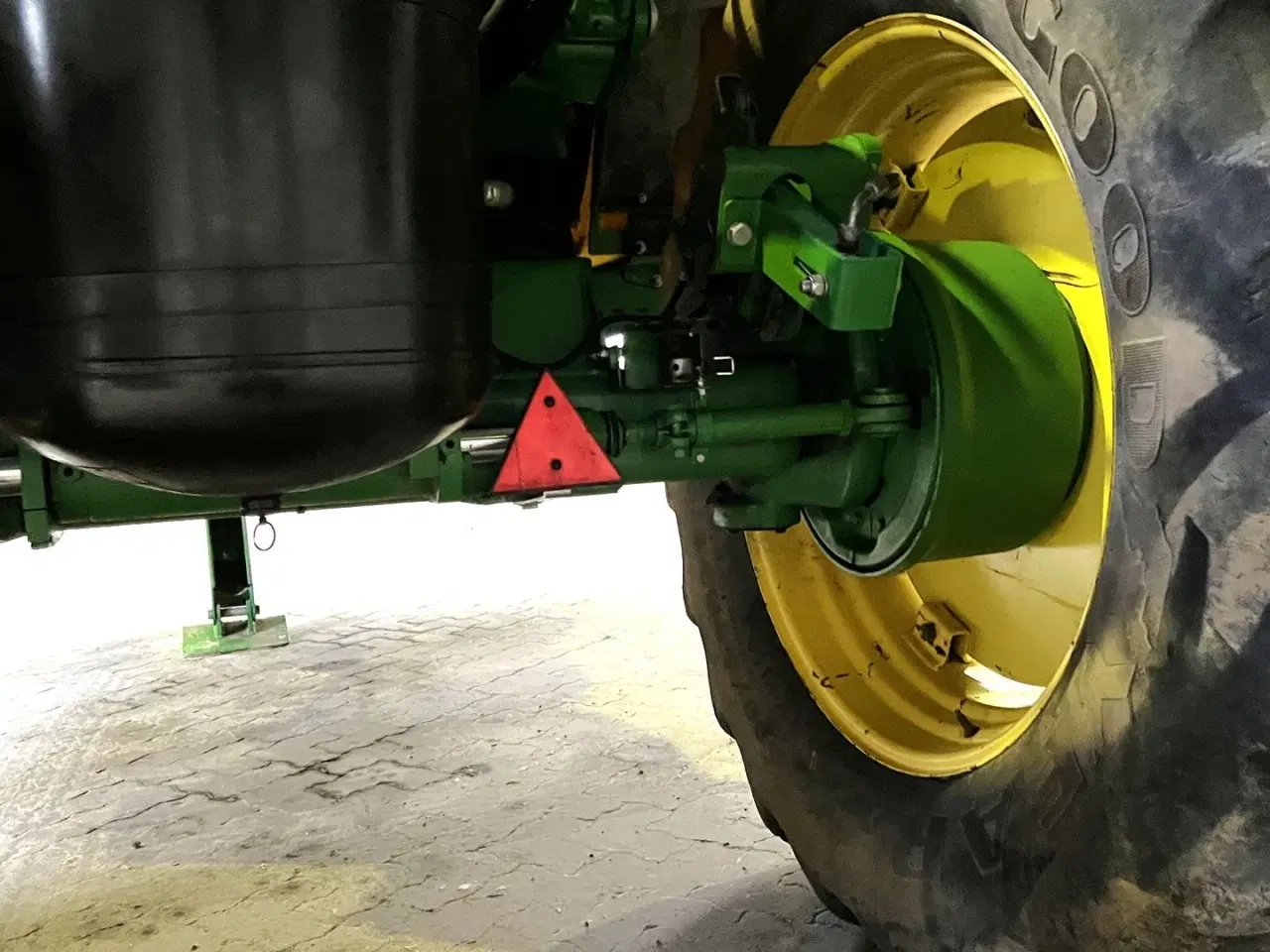 Billede 5 - John Deere M944i isobus 28 m 4400 l.
