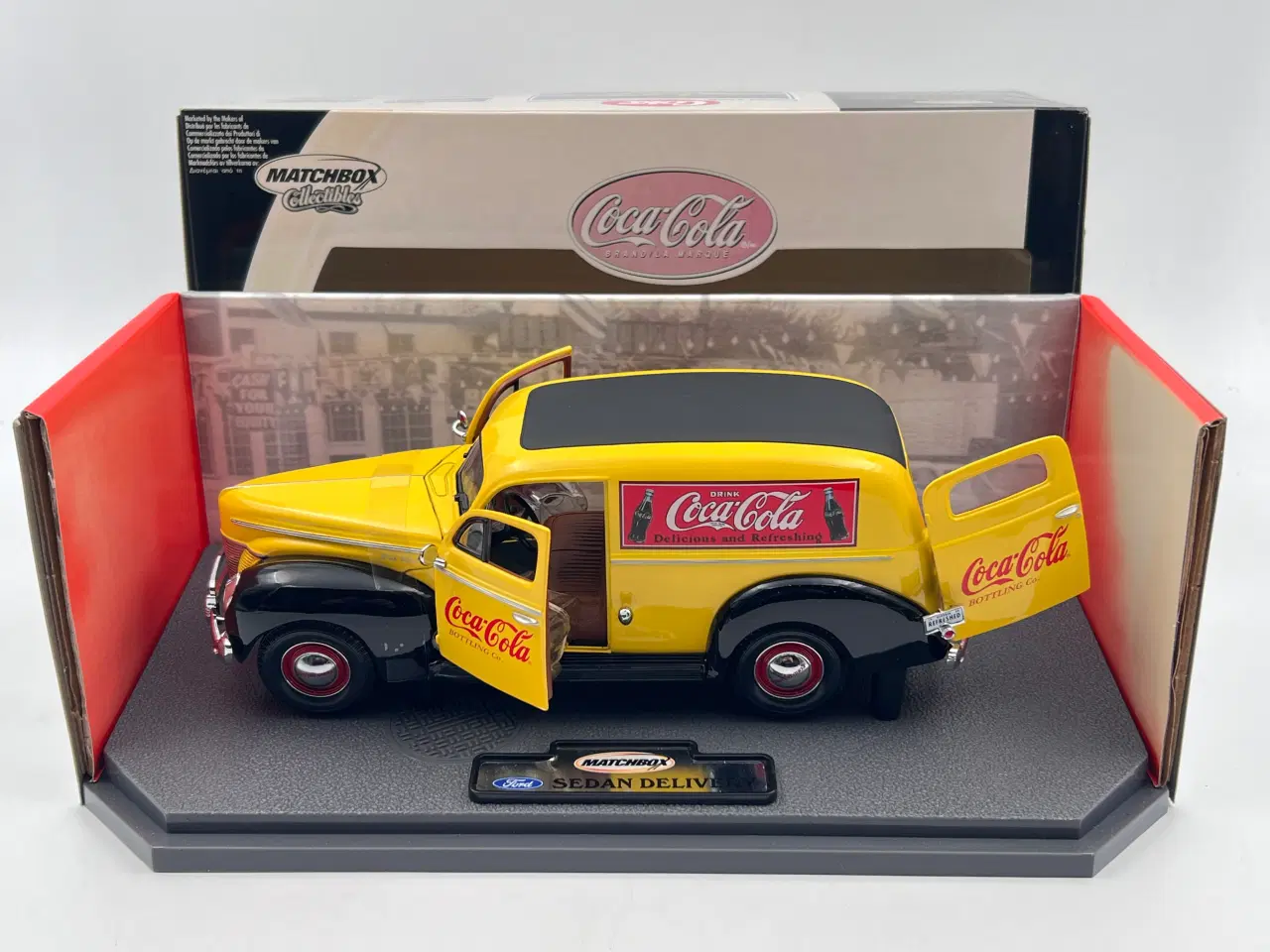 Billede 1 - 1940 Ford Deluxe Sedan Delivery "Coca-Cola" - 1:18