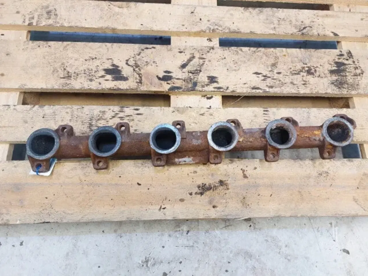 Billede 11 - New Holland TX 65 Udstødningsmanifold F2NN9430AC