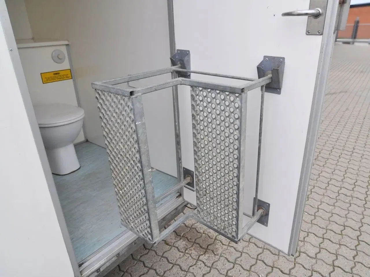 Billede 8 - Type 240: Toilet- & badvogn
