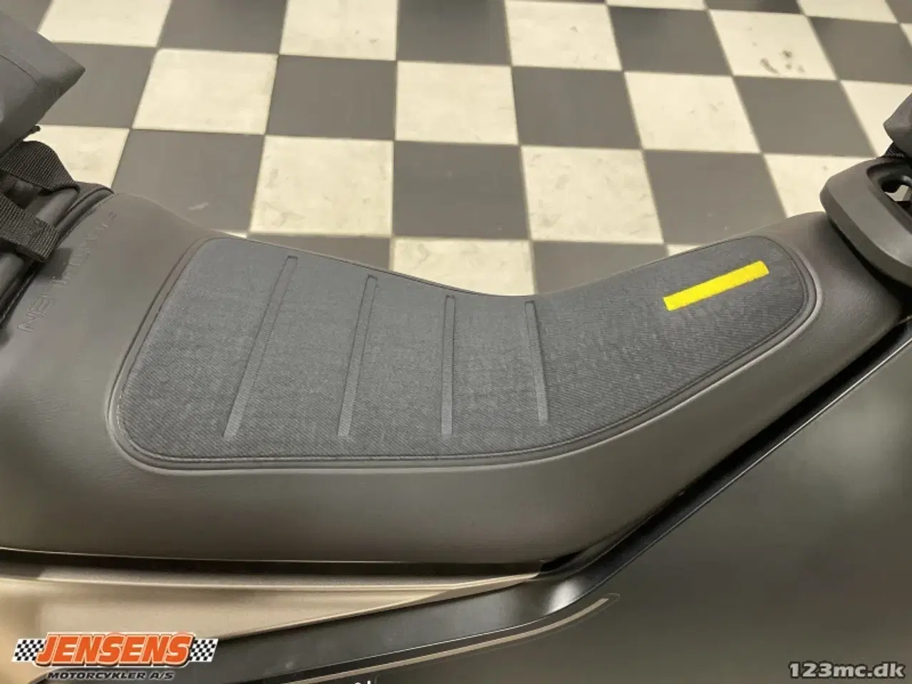 Billede 14 - Husqvarna Svartpilen 401