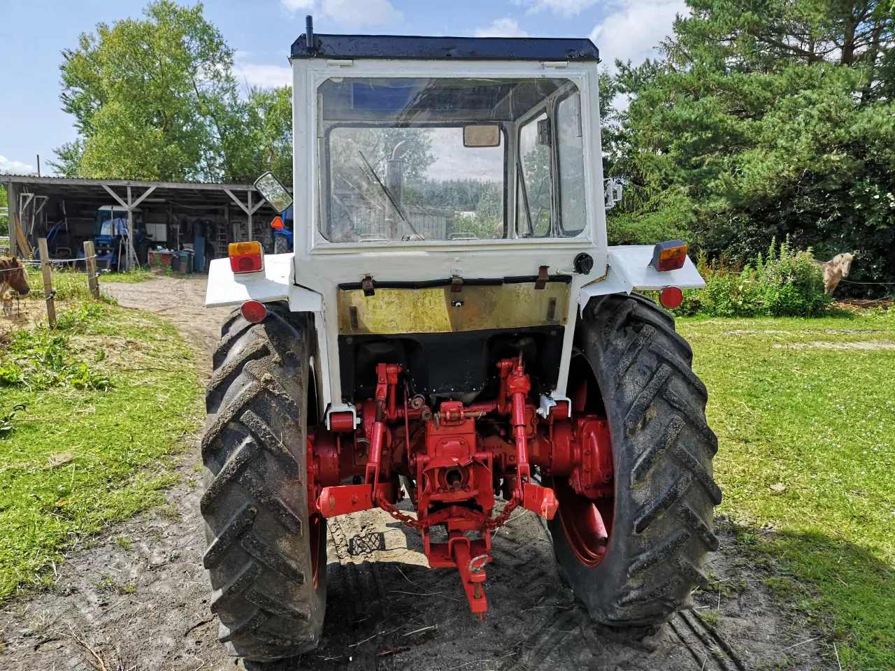 Billede 5 - Traktor med frontlæsser